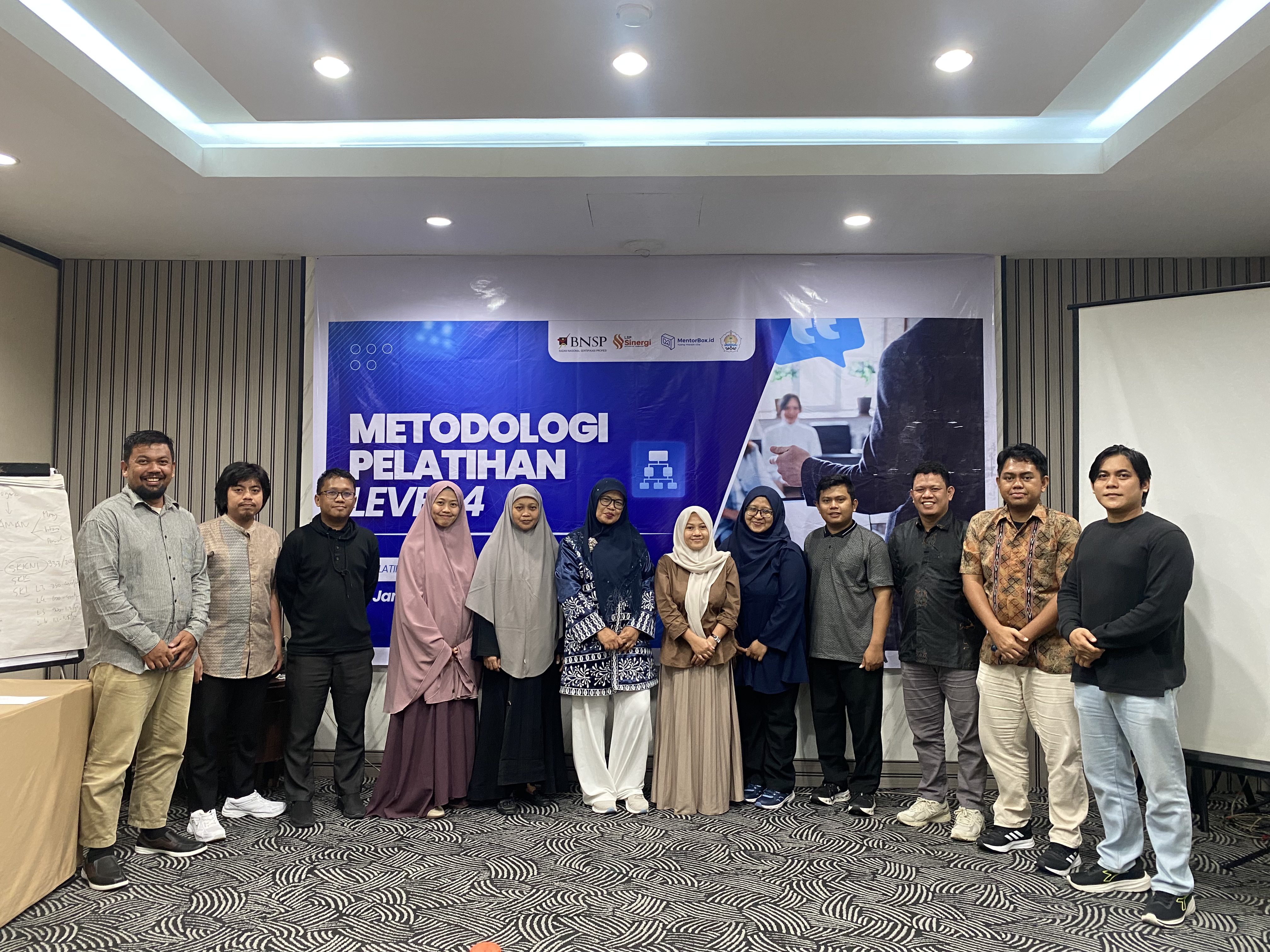 Pelatihan dan Sertifikasi Metodologi Level 4 Universitas Sulawesi Barat